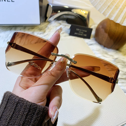 Dame eksklusiv geometrisk solbrille Skanto