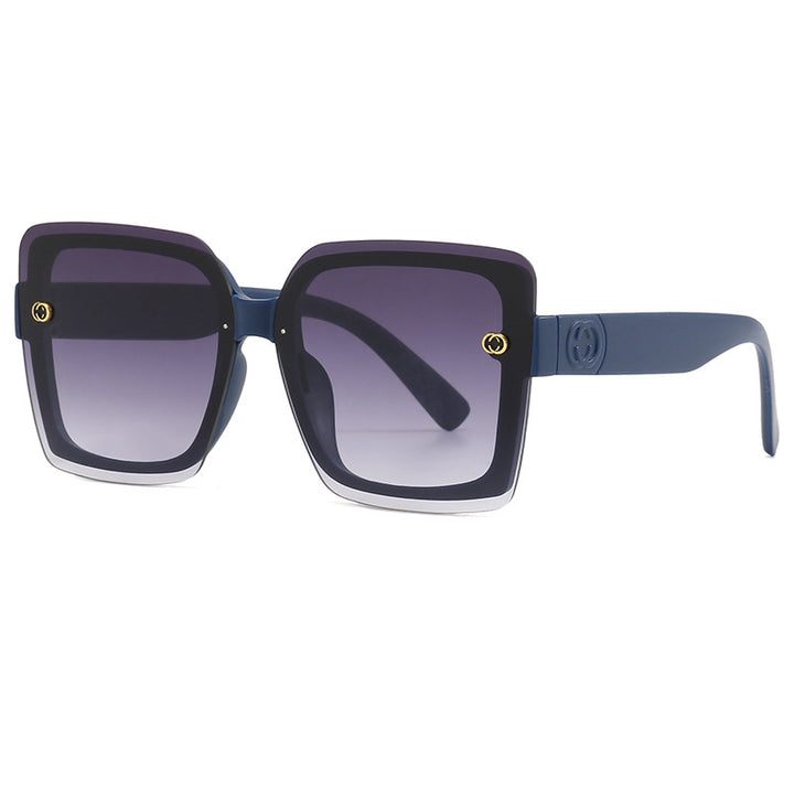 Dame oversized kvadratisk solbrille med elegant ramme Skanto