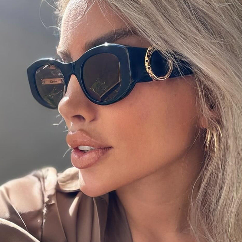 Dame elegant Cat-Eye solbriller med gulldetaljer Skanto