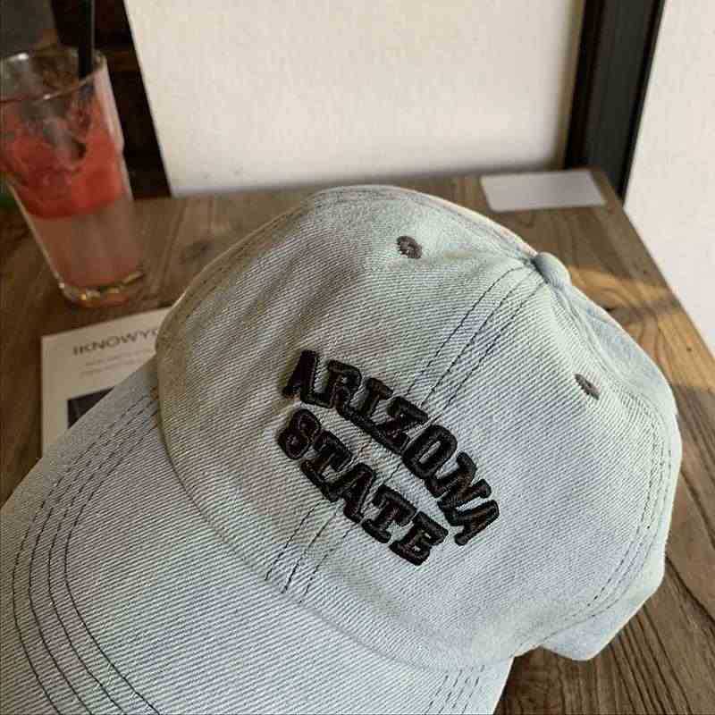 Unisex Vintage-Inspirert Brodert Denim Caps Skanto