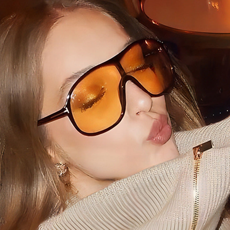 Dame moteriktig oversized solbrille med innovativt design Skanto