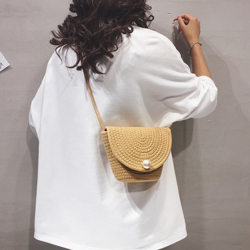 Dame Stilfull Clutch laget av flettet materiale Skanto