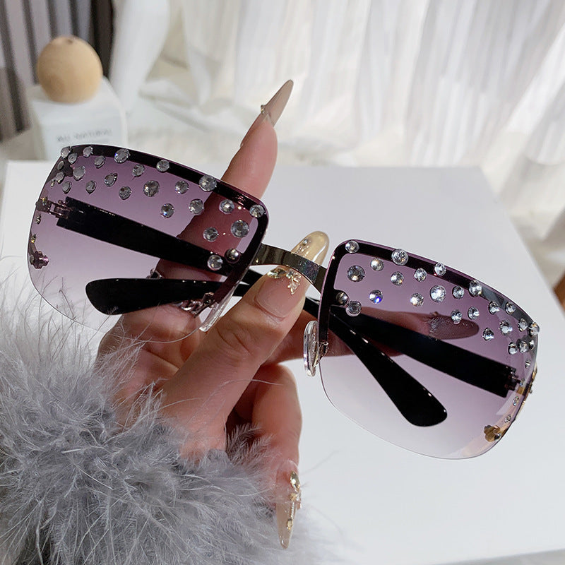 Dame Glamourøse solbriller med glitrende detaljer Skanto
