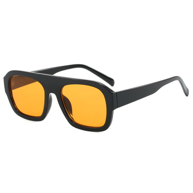 Dame oversized kvadratisk solbrille med moderne design Skanto