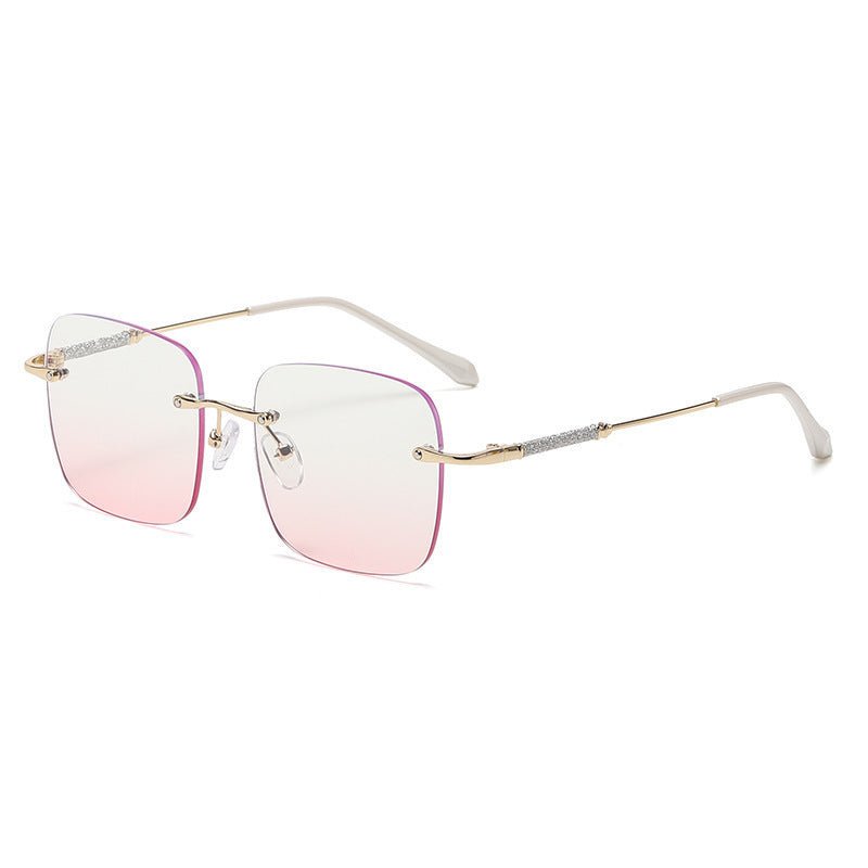 Dame elegant kvadratisk solbrille med glitrende detaljer Skanto