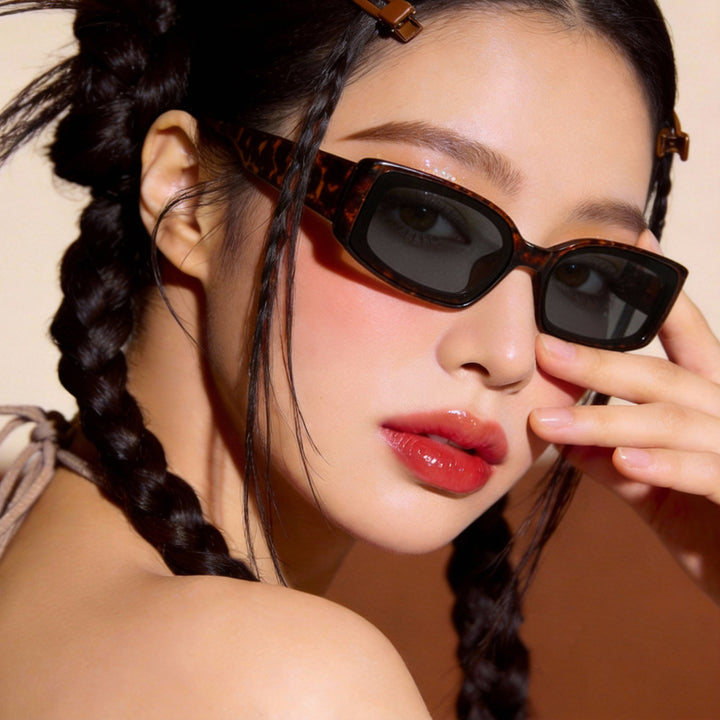 Dame funksjonsoptimalisert solbrille i moderne design Skanto