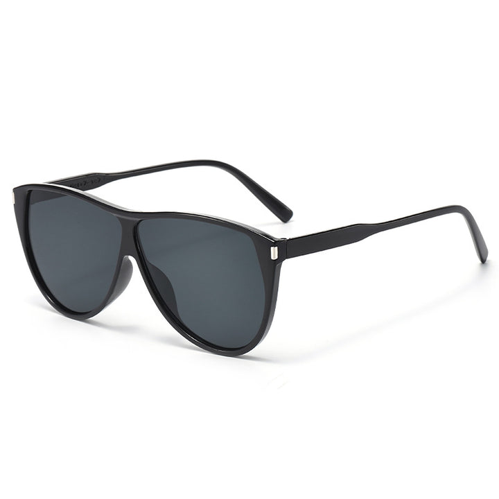 Dame moderne Cat-Eye solbriller med beskyttende UV-filter og stilramme Skanto