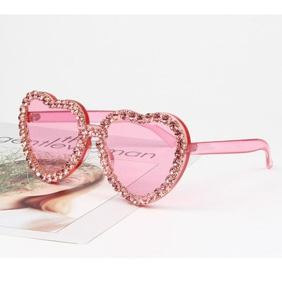 Dame hjerteformet solbrille med glitrende krystallramme Skanto