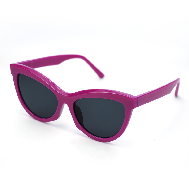 Damer Cat-Eye solbriller med moderne, konturert ramme Skanto