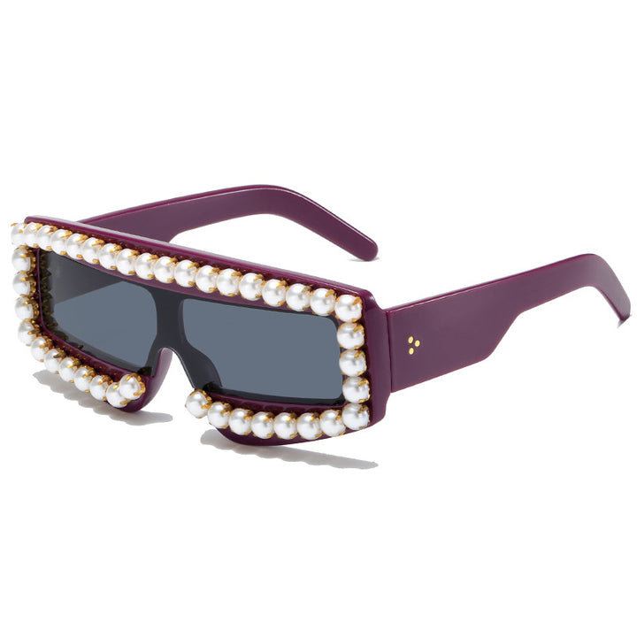 Dame moteriktig solbrille med perle-applikasjoner Skanto