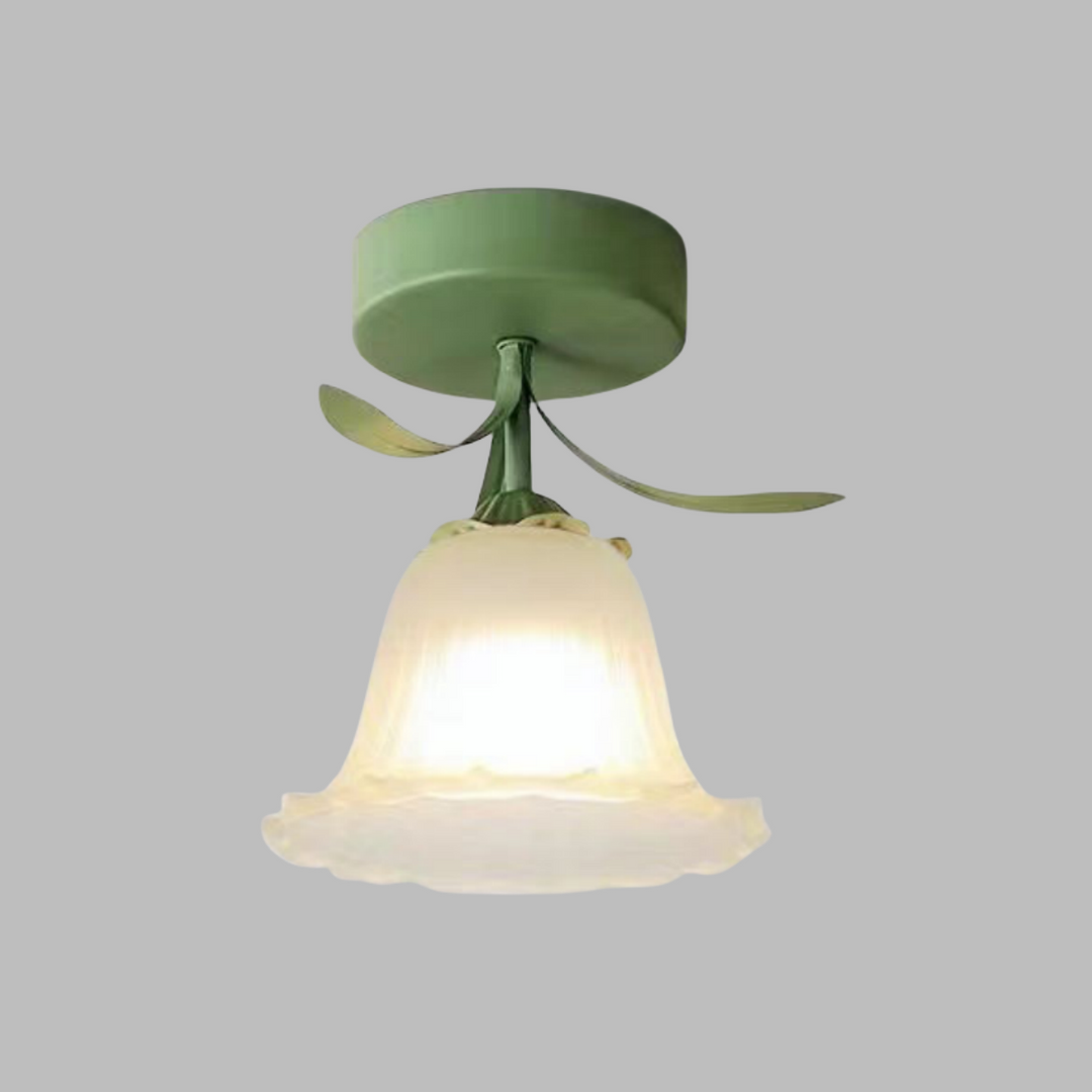 Skanto | Taklampe med blomstret glasskjermdesign