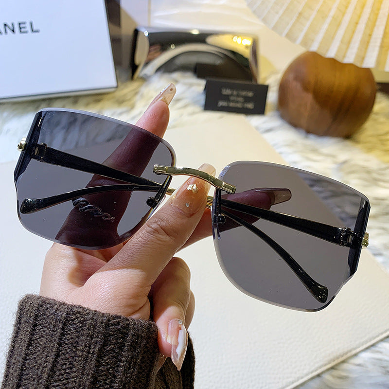 Dame eksklusiv geometrisk solbrille Skanto