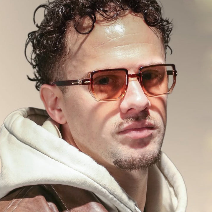Dame kvadratisk solbrille med elegant design og polariserende glass Skanto
