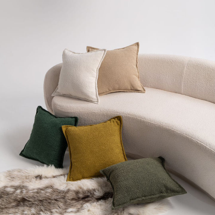 Kvinnens kosepute med moderne strukturell design Skanto