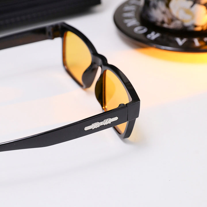 Damer moteriktig lesebrille med elegant design Skanto