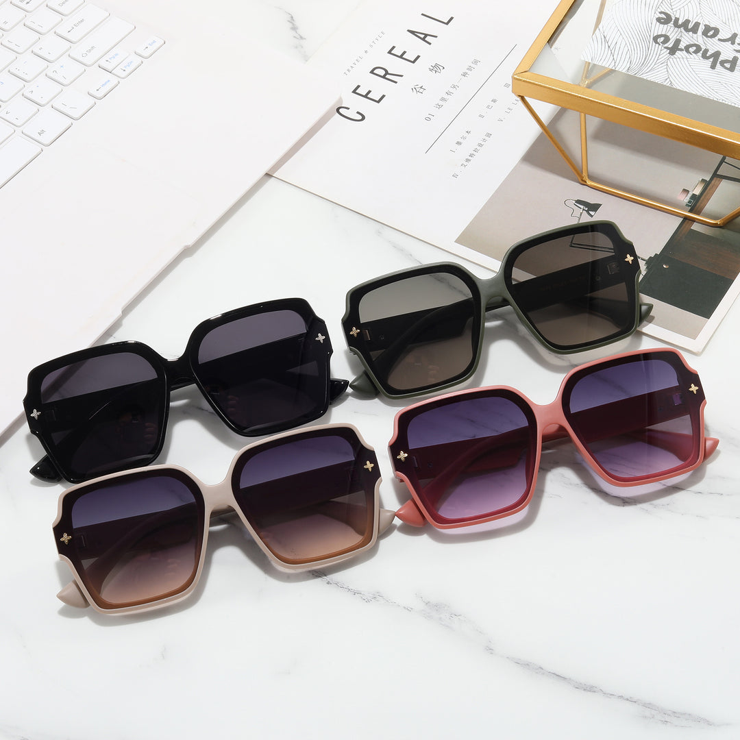 Dame firkantet oversized solbrille med moderne design Skanto