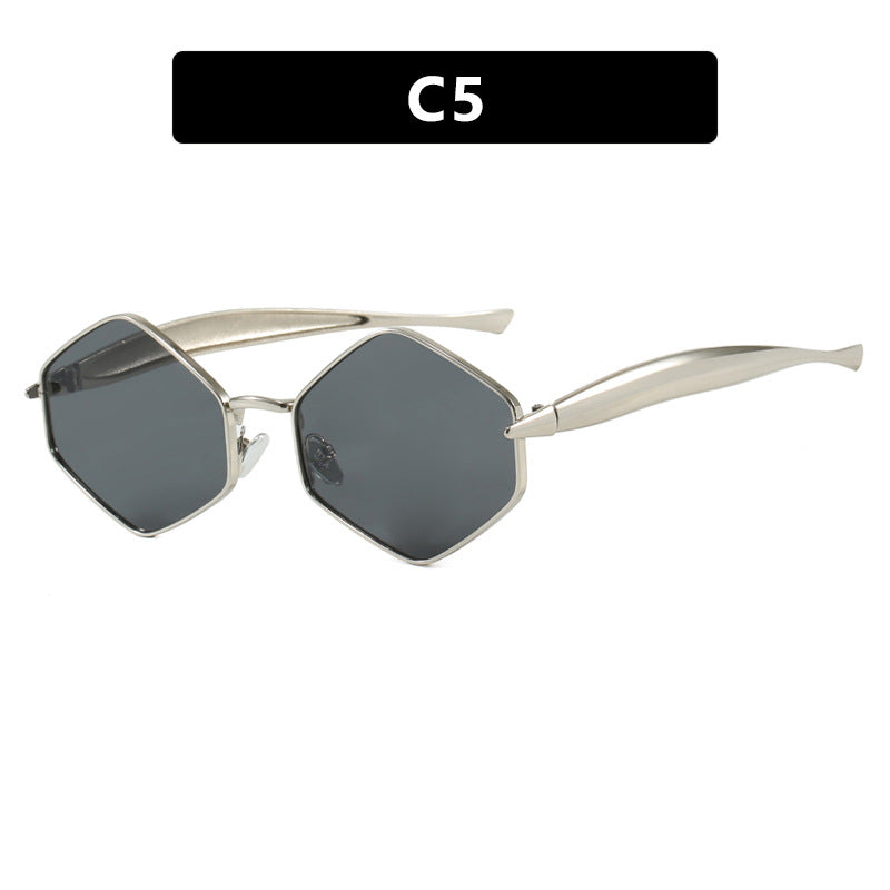 Dame hexagonal solbrille med elegant metallramme og UV-beskyttelse Skanto