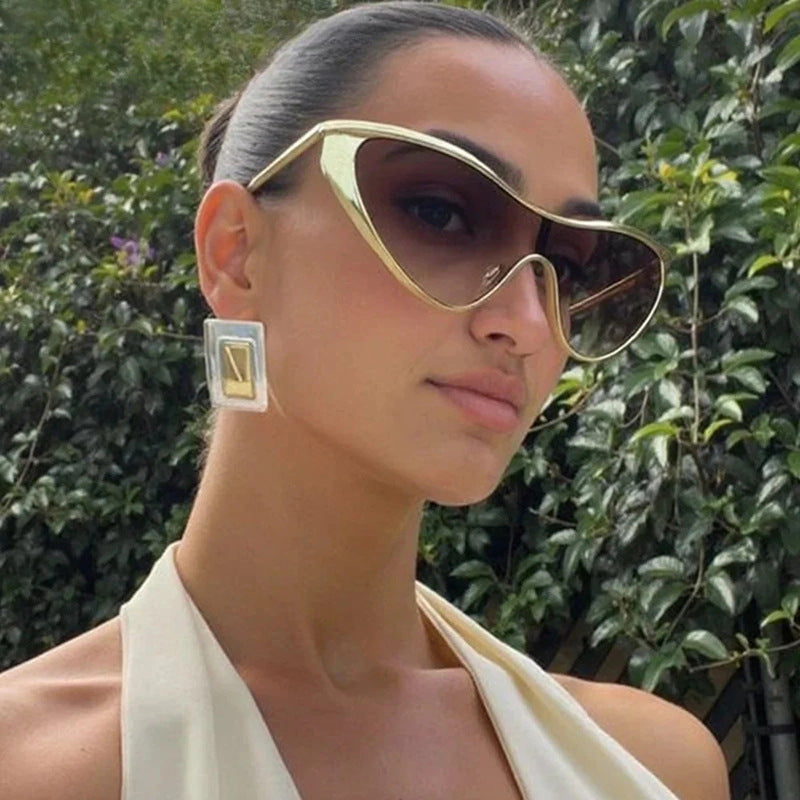 Damer ekstravagant formet solbrille med beskyttende UV-filter Skanto