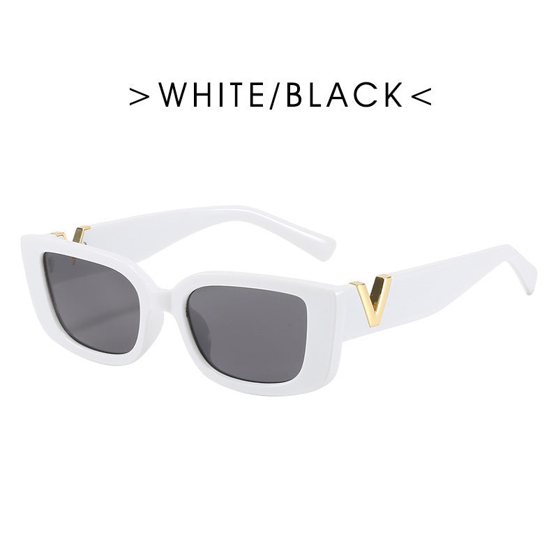 Dame moteriktig solbrille i klart design Skanto