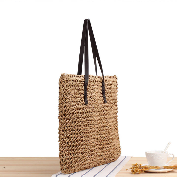 Handbag made of hand-woven natural material with sturdy handles Skanto