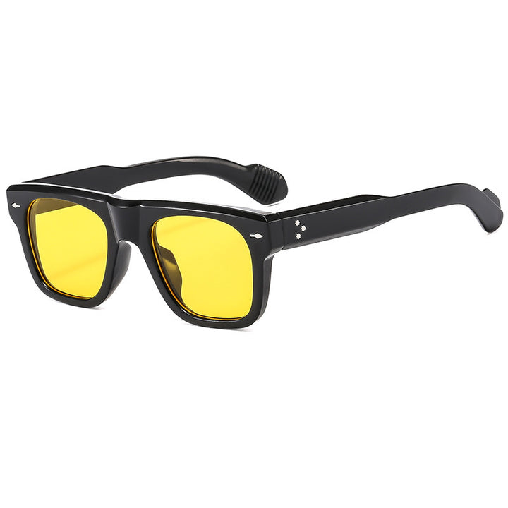 Dame solbrille i urbant stil med gule glass Skanto