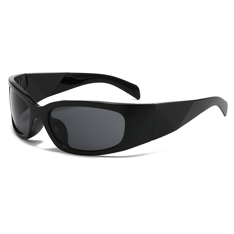 Dame sporty solbriller med moderne, ergonomisk design Skanto