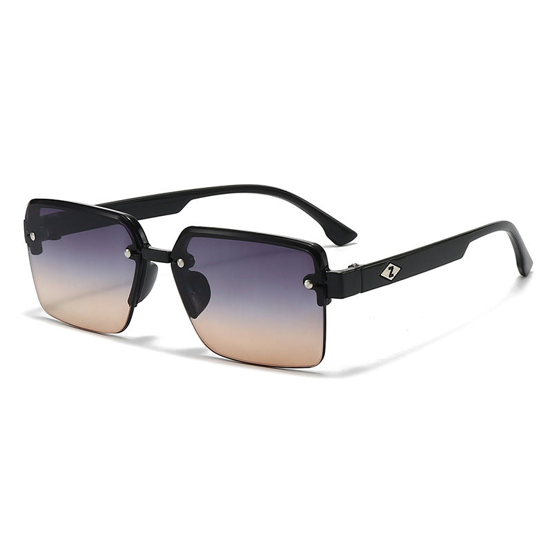 Dame moteriktig kvadratisk solbrille med polariserende glass Skanto
