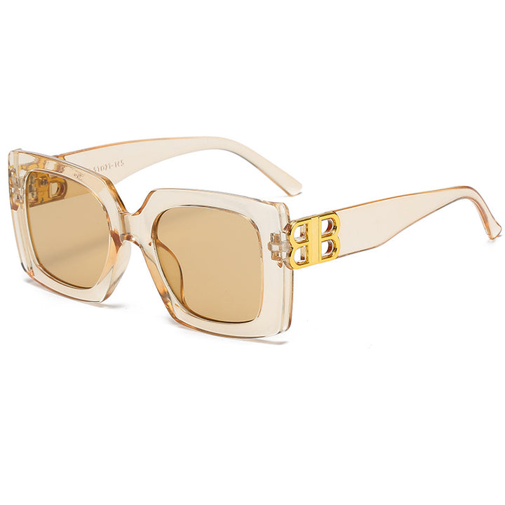 Dame oversized solbrille med elegant design og luksuriøse detaljer Skanto