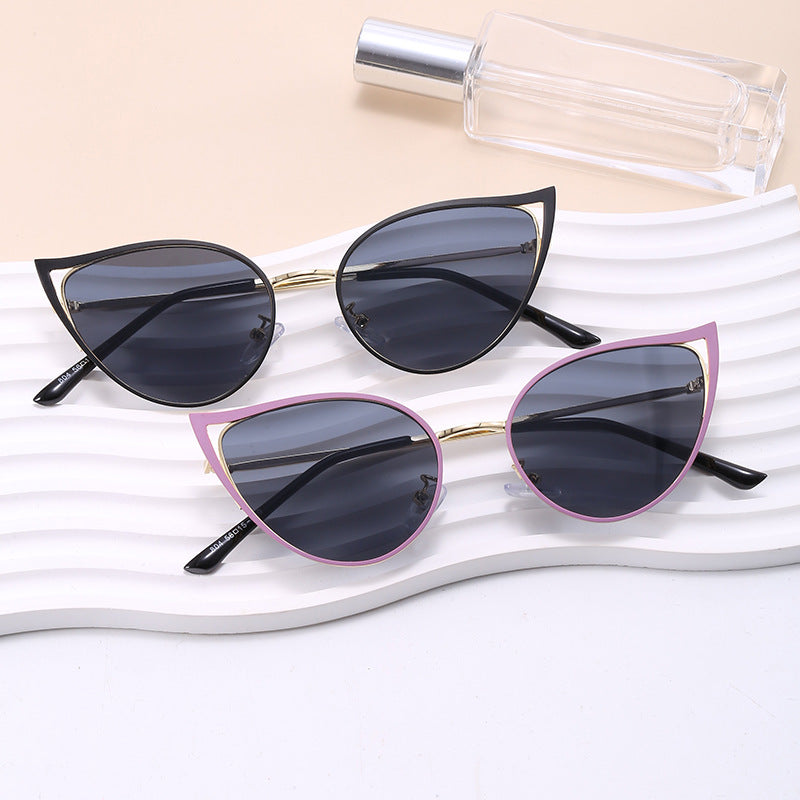 Dame cat-eye solbriller med elegant metallramme og UV-beskyttelse Skanto