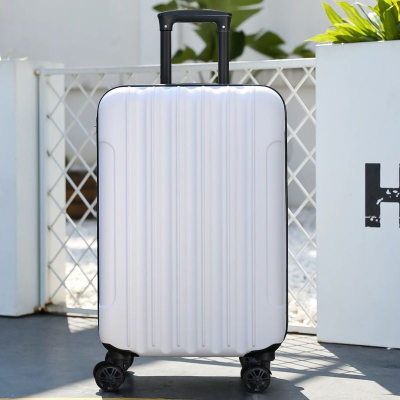Hardplast koffert med høyt motstandsdyktig materiale og TSA-lås Skanto