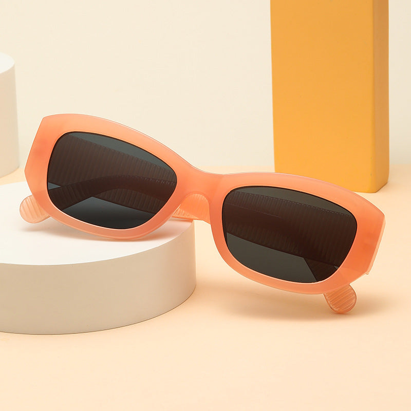 Dame trendy solbriller med innovativt design og komfortabel ramme Skanto