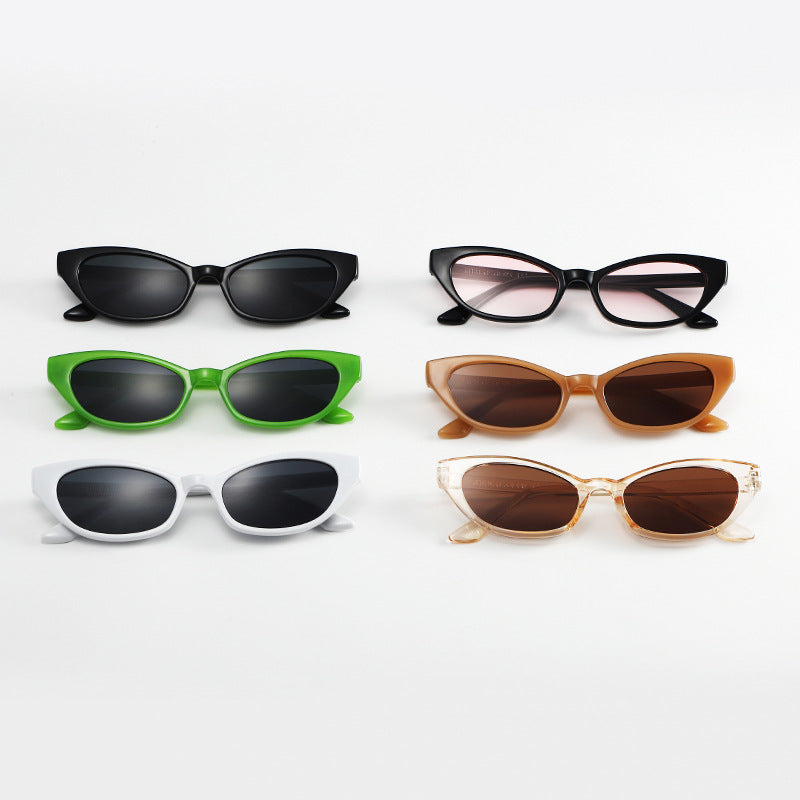 Dame cat-eye solbriller med moderne design og UV-beskyttelse Skanto