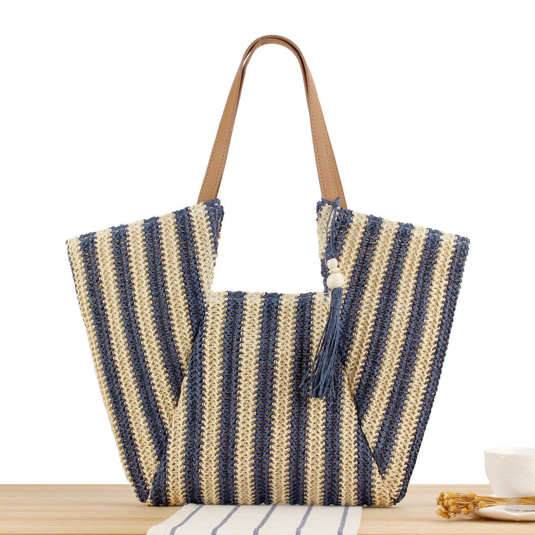 Modern market crossover bag with elegant fringe Skanto