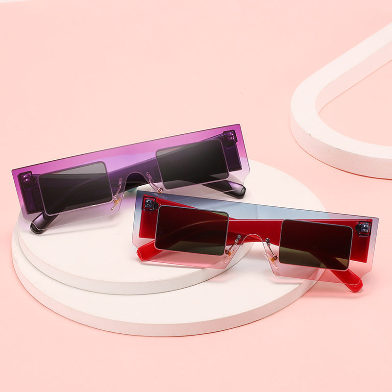 Unisex moteriktig solbrille Skanto