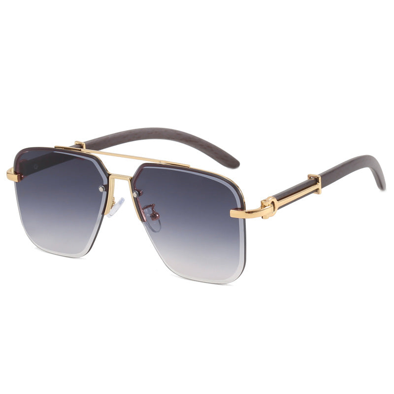 Dame Stilig Solbrille i elegant metallramme Skanto