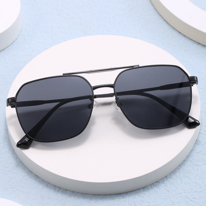 Damer Modiske Oversized-solbriller i edelt Shield-design Skanto
