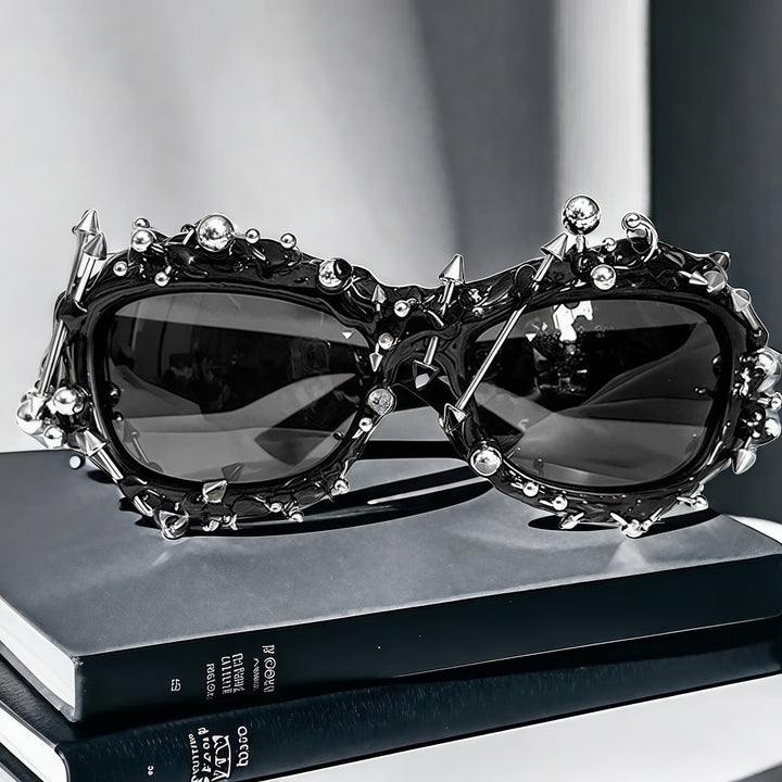 Dame kreative Statement-solbrille Skanto