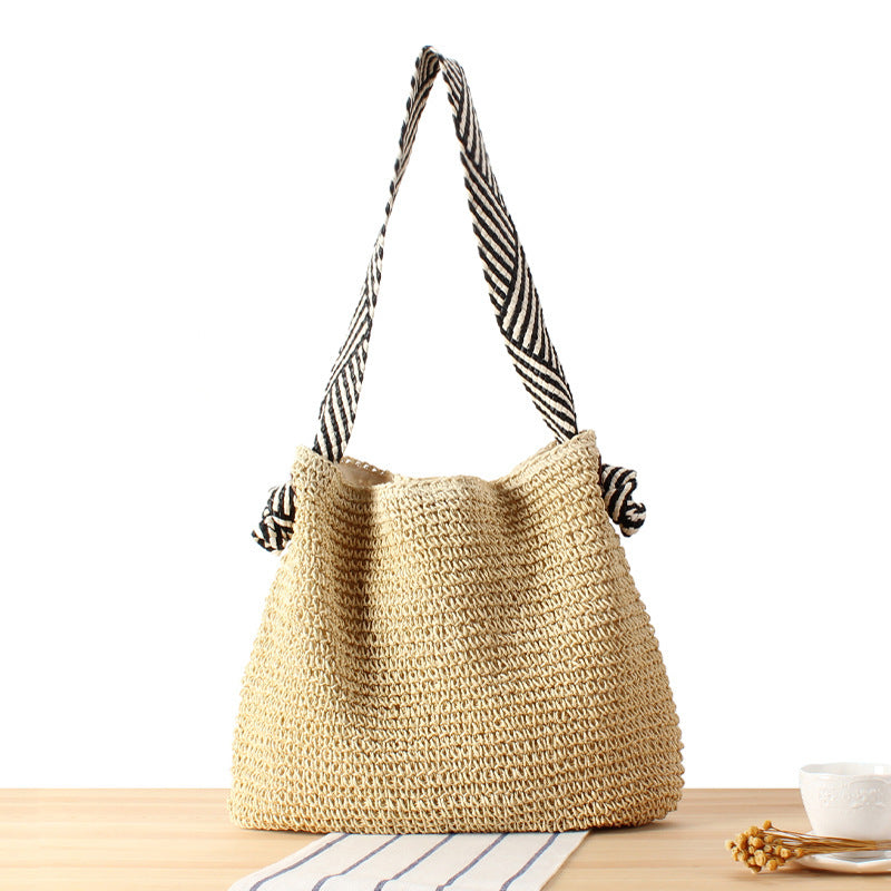 Boho style shopper bag made of natural wicker Skanto