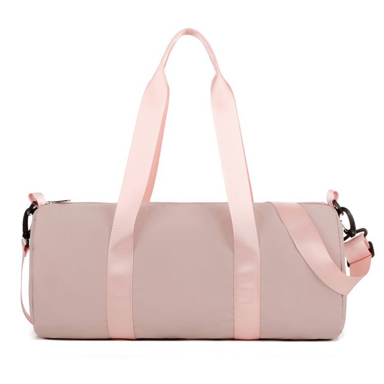 Sporty duffel bag with durable material and adjustable shoulder strap Skanto