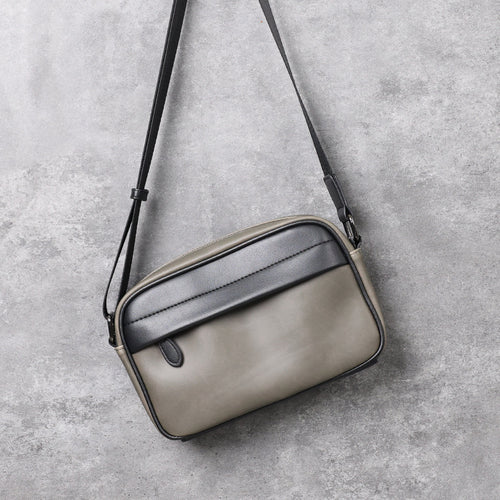 Praktisk crossbody-veske med flere rom Skanto