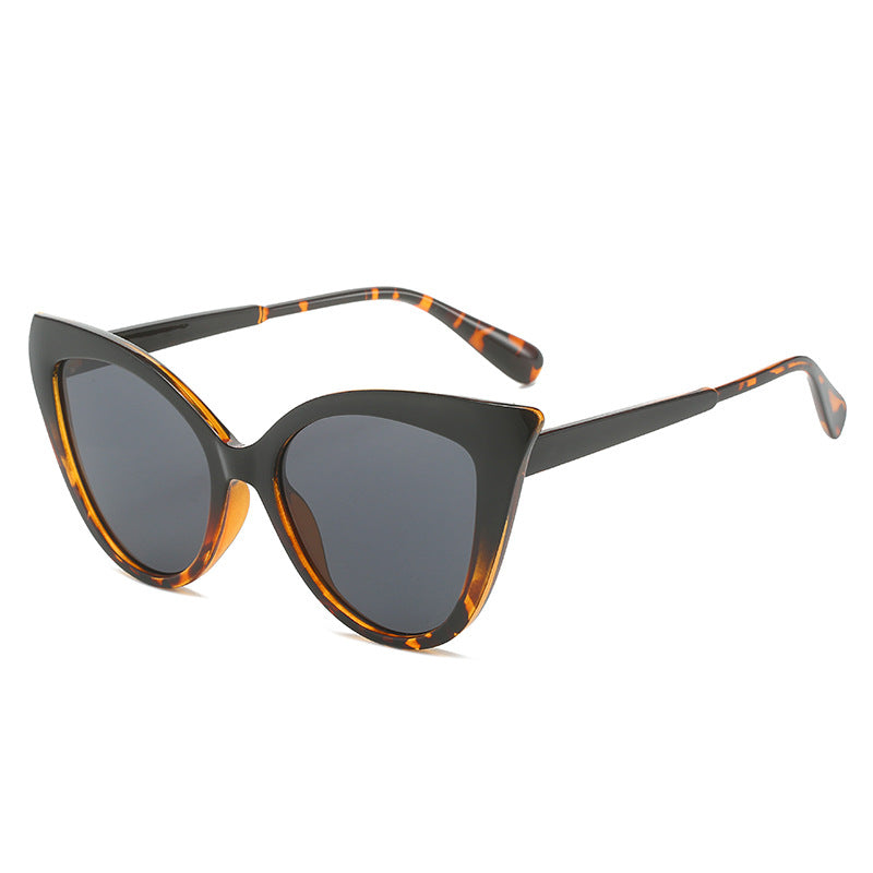 Dame cat-eye solbriller med stilfull ramme og UV-beskyttelse Skanto