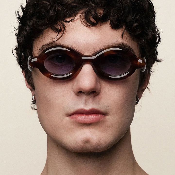Dame solbrille i trendy retro-design med ovale glass Skanto