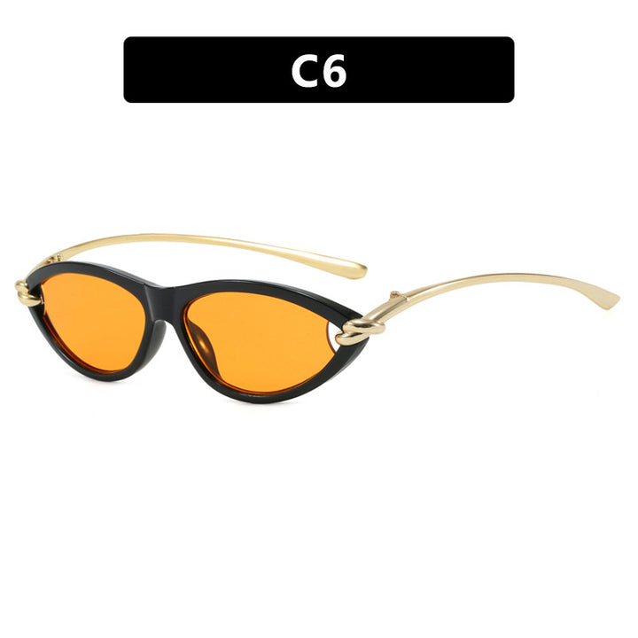 Damen Cat-Eye solbriller med elegant metallramme og beskyttende UV-filter Skanto