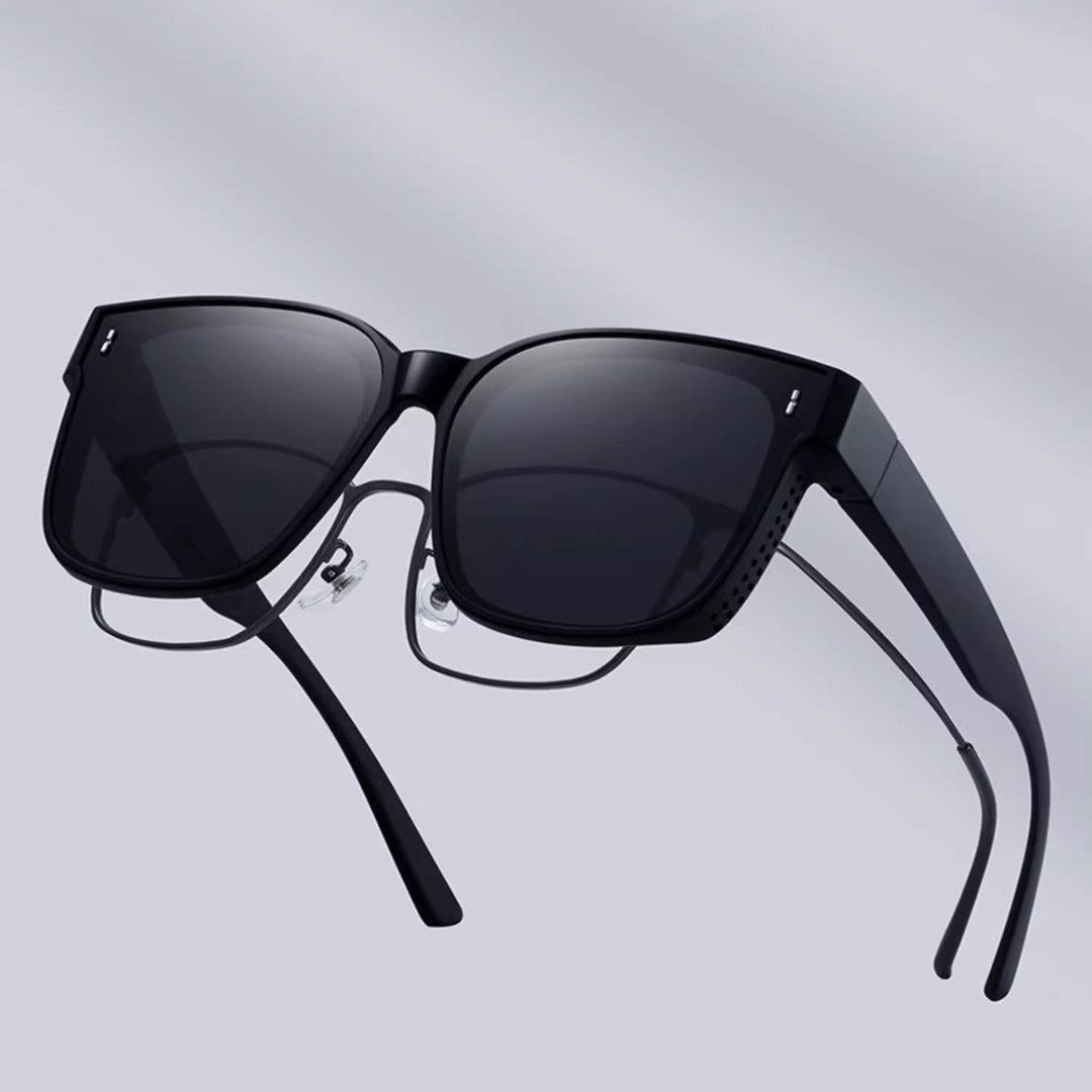 Dame moterisk solbrille i moderne rammedesign Skanto