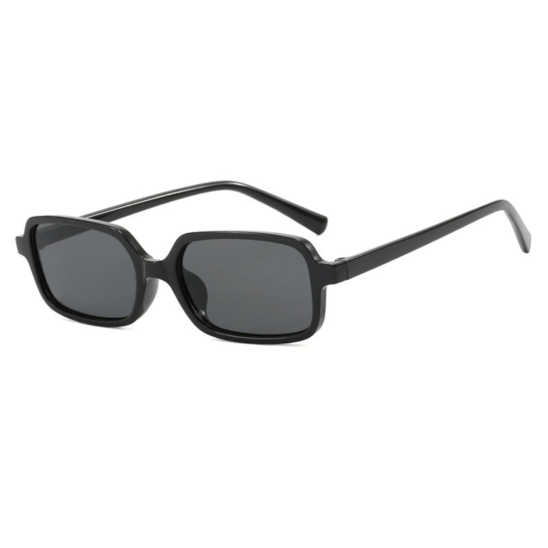 Dame kvadratisk solbrille med unikt, ekstravagant design og UV-beskyttelse Skanto