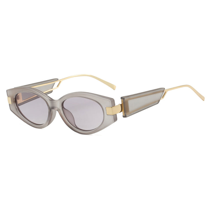 Dame elegant Cat-Eye solbriller med gullige detaljer Skanto