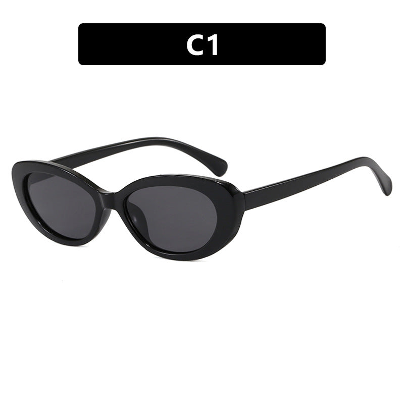 Dame moter Cat-Eye solbriller med UV-beskyttelse og elegant ramme Skanto