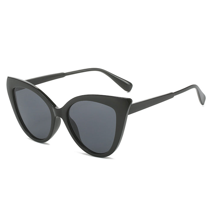 Dame cat-eye solbriller med stilfull ramme og UV-beskyttelse Skanto