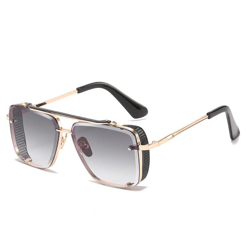 Dame moteriktig solbrille med unikt design og høykvalitets ramme Skanto