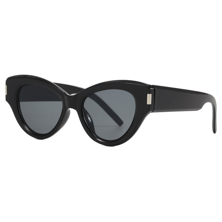 Dame Cat-Eye solbriller med moderne, iøynefallende design Skanto
